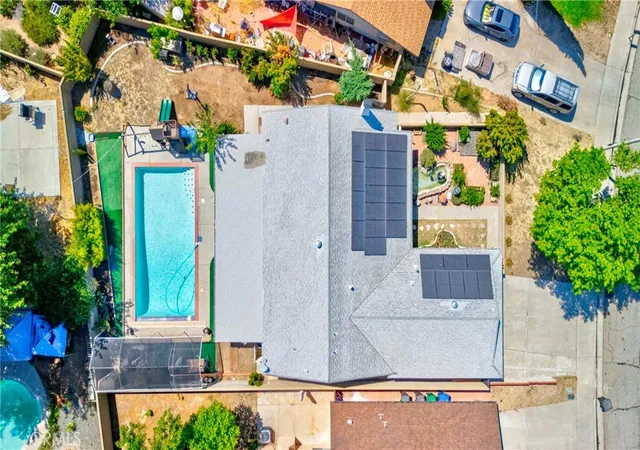 Photo 2 of Single family home for sale at 43056 Larwood St, Lancaster, CA 93536 | MLS# AR26135941 | Listing updated on 2026-09-29