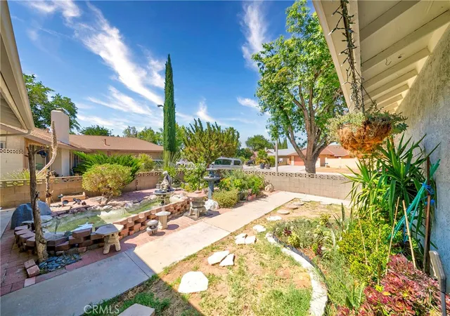 Photo 3 of Single family home for sale at 43056 Larwood St, Lancaster, CA 93536 | MLS# AR26135941 | Listing updated on 2026-09-29