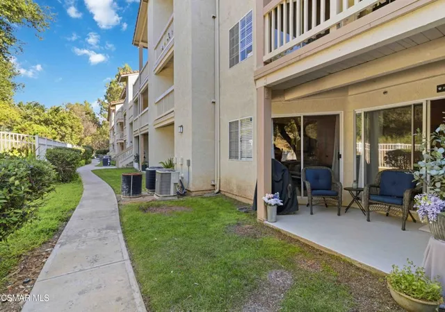 Homes for sale in Oak Park, CA | 5805 Oak Bend Lane, Oak Park, CA 91377 | Houzeo