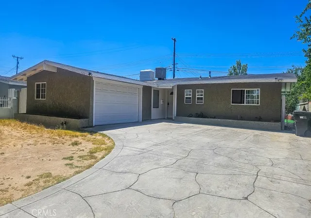 Photo 1 of Single family home for sale at 1046 W Holguin, Lancaster, CA 93534 | MLS# SR26136068 | Listing updated on 2026-09-04