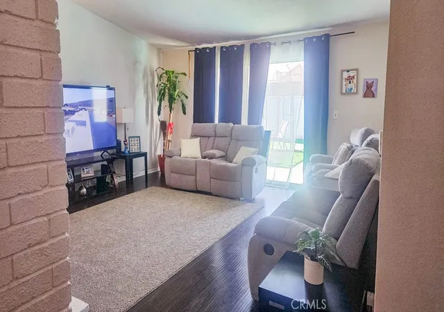 Photo 3 of Single family home for sale at 1046 W Holguin, Lancaster, CA 93534 | MLS# SR26136068 | Listing updated on 2026-09-04