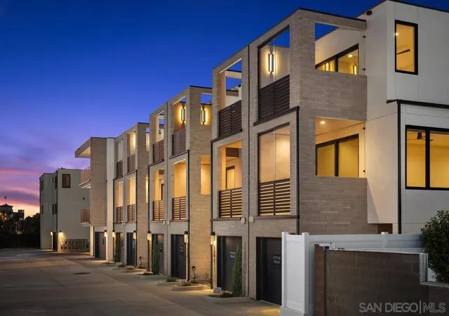 2nd image of 4204 Tonopah St, San Diego, CA 92110 | MLS# 260015150SD