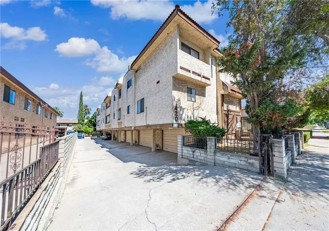 Homes for sale in Alhambra, CA | 1420 S 5Th St #E, Alhambra, CA 91803 | MLS# TR26136155