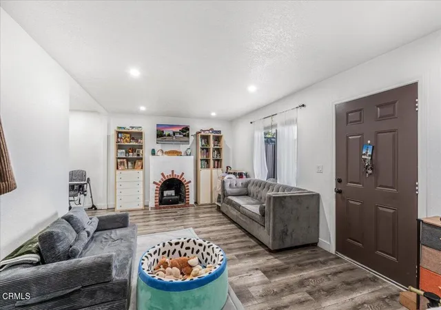 Photo 3 of Single family home for sale at 1155 Richmond Rd, Santa Paula, CA 93060 | MLS# V1-37148 | Listing updated on 2026-09-07