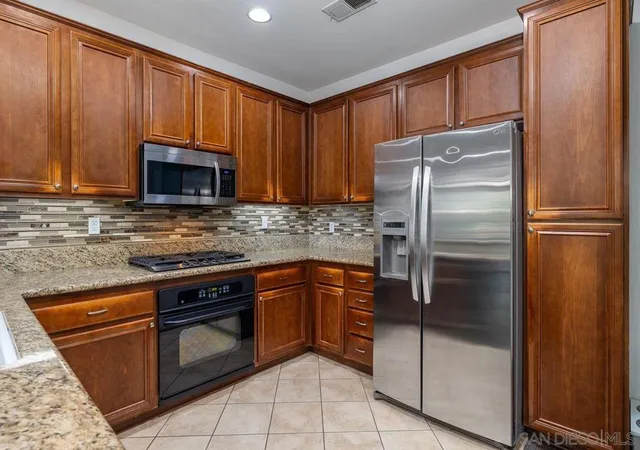 Photo 3 of Sale Pending at 156 Via Montisi, Santee, CA 92071 | MLS# 260015151SD | Listing updated on 2026-06-30
