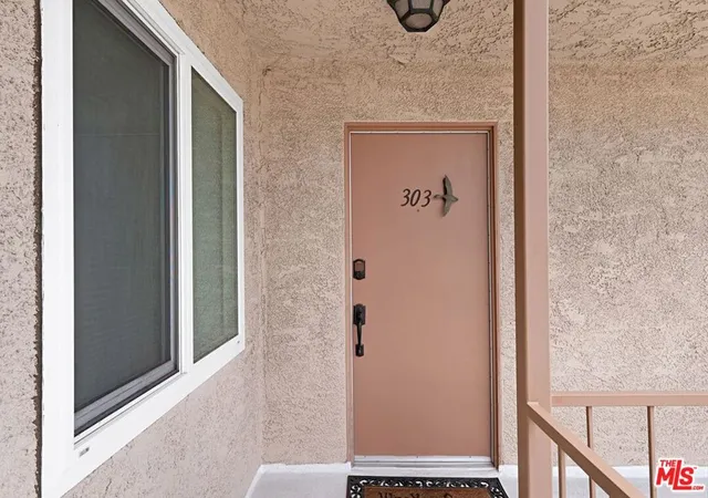 Photo 3 of Sale Pending at 11337 Nebraska Ave #303, Los Angeles, CA 90025 | MLS# 26850359 | Listing updated on 2026-09-30