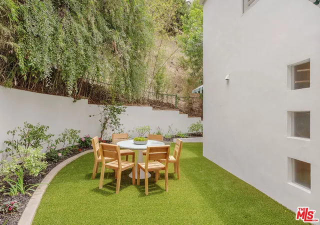 33rd image of 1414 Mockingbird Pl, West Hollywood, CA 90069 | MLS# 26850689