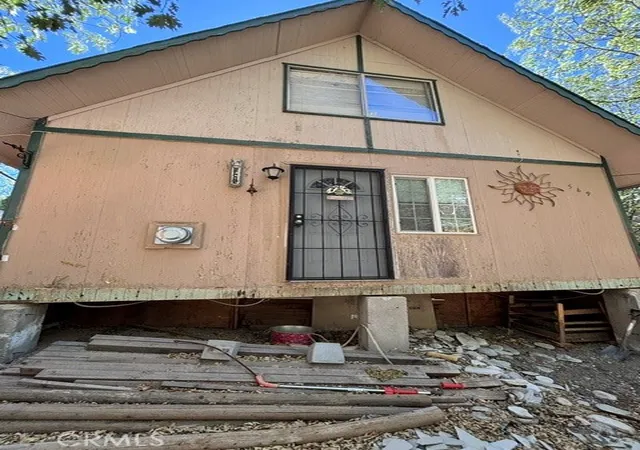 2nd image of 569 Yukon Dr, Green Valley Lake, CA 92341 | MLS# IG26135220