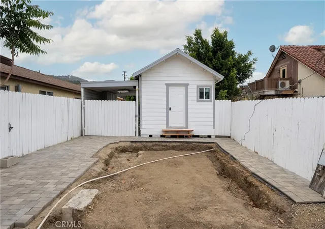 Single family home for sale at 328 Clay St, Fillmore, CA 93015 | MLS# SR26136179