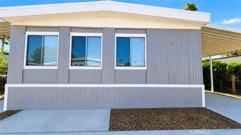 Photo 1 of Manufactured home for sale at 1455 State St S #302, Hemet, CA 92543 | MLS# SW26131189 | Listing updated on 2026-10-10