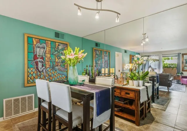 Photo 4 of Condo for sale at 222 N Calle El Segundo #561, Palm Springs, CA 92262 | MLS# 219149508DA | Listing updated on 2026-10-02
