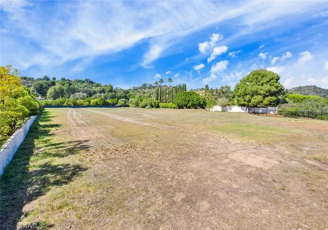 Photo 3 of Land for sale at 45 Beverly Park Cir, Beverly Hills, CA 90210 | MLS# OC26136259 | Listing updated on 2026-06-24