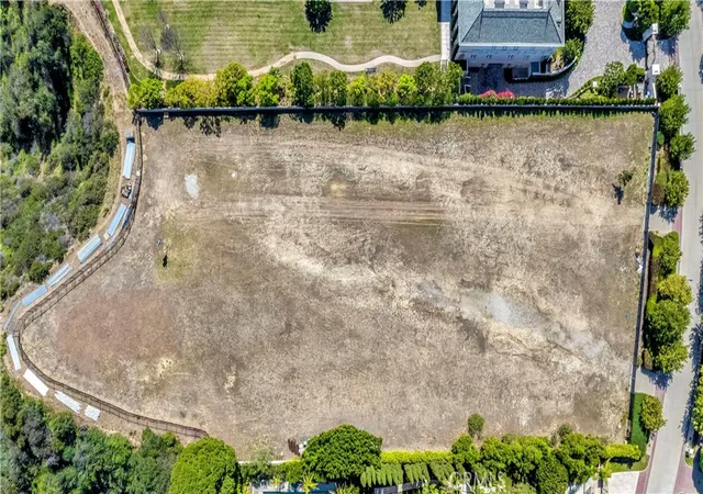 Photo 4 of Land for sale at 45 Beverly Park Cir, Beverly Hills, CA 90210 | MLS# OC26136259 | Listing updated on 2026-06-24