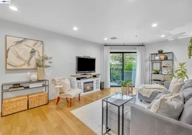 5th image of 1201 Alta Vista Dr #108, Walnut Creek, CA 94596 | MLS# 41139232