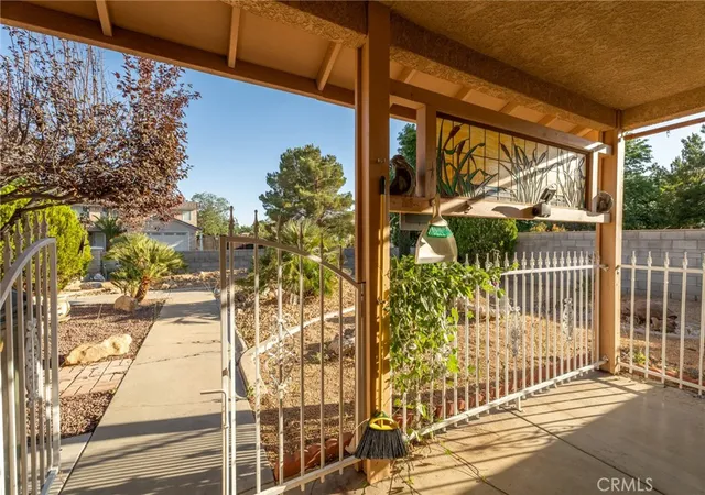 29th image of 22410 Broken Lance Ct, Apple Valley, CA 92307 | MLS# HD26136296