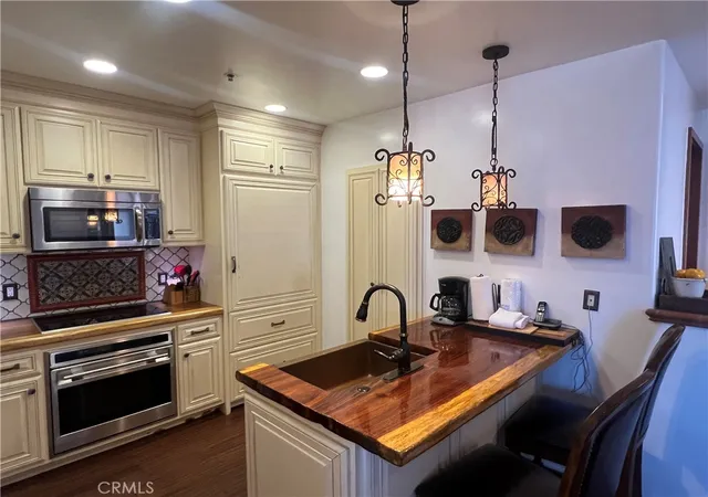 Condo for sale at 53 Camino De Flores, Avalon, CA 90704 | MLS# OC26136088 | Listing updated on 2026-09-09