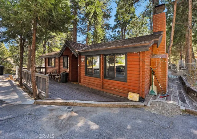 Homes for sale in Running Springs, CA | 2130 Spring Oak, Running Springs, CA 92382 | MLS# CV26071092