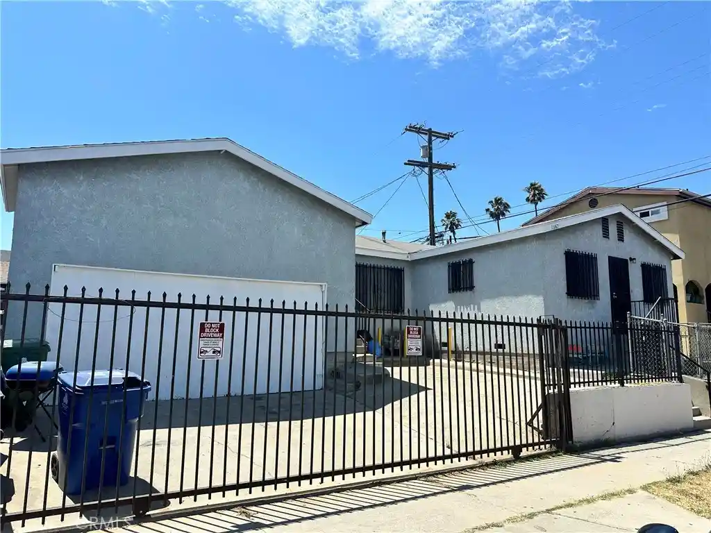 Multi family home for sale at 11167 S San Pedro, Los Angeles, CA 90061 | MLS# PW26136385