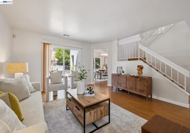 Photo 4 of Single family home for sale at 28086 Thorup Ln, Hayward, CA 94542 | MLS# 41139250 | Listing updated on 2026-06-29