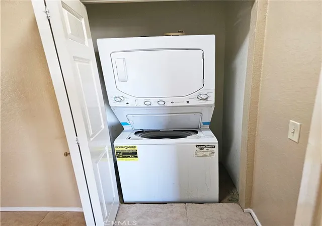 Homes for sale in Palmdale, CA | 2554 Olive Dr #19, Palmdale, CA 93550 | MLS# SR26136451