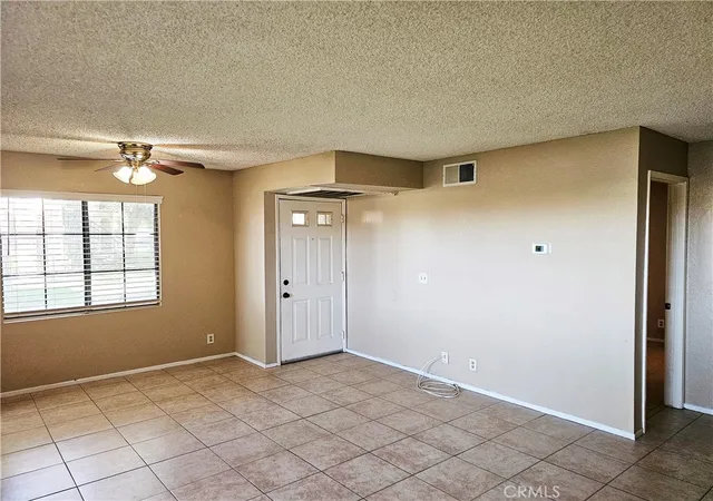 Homes for sale in Palmdale, CA | 2554 Olive Dr #19, Palmdale, CA 93550 | MLS# SR26136451