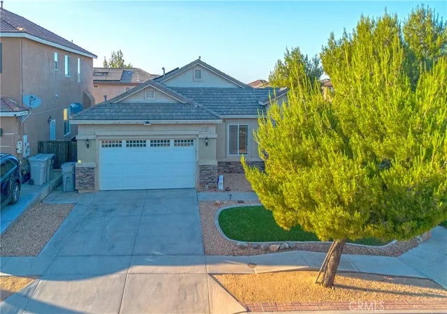 Homes for sale in Oak Hills, CA | 13502 Bentwood, Oak Hills, CA 92344 | MLS# CV26136476