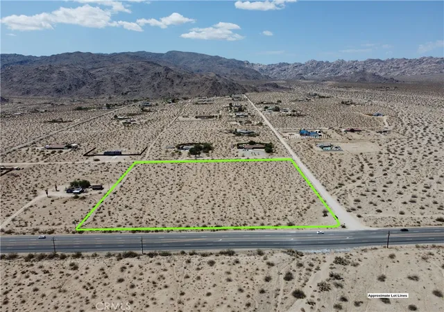 Homes for sale in 29 Palms, CA | 70100 29 Palms Hwy, 29 Palms, CA 92277 | MLS# JT26125646
