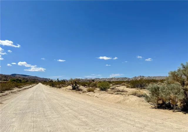 Homes for sale in 29 Palms, CA | 70000 29 Palms Hwy, 29 Palms, CA 92277 | MLS# JT26125655