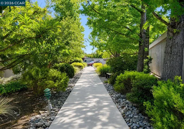 2nd image of 1208 Skycrest Dr, Walnut Creek, CA 94595