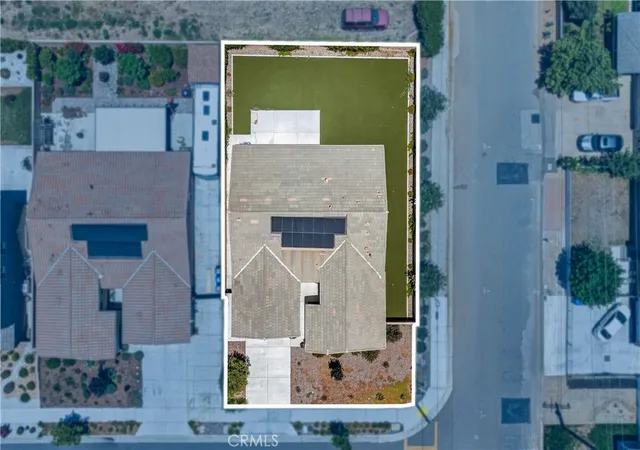 Photo 3 of Single family home for sale at 9019 Black Thorn St, Jurupa Valley, CA 92509 | MLS# SW26134373 | Listing updated on 2026-10-05