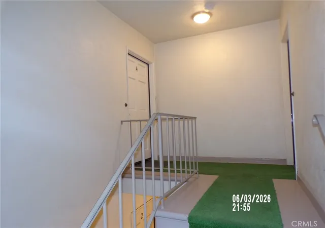 Homes for sale in Los Angeles, CA | 5832 Bowcroft #4, Los Angeles, CA 90016 | MLS# IV26136573