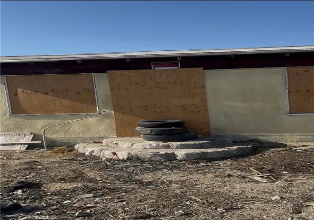 1st image of 31300 235, Llano, CA 93544 | MLS# HD26136586