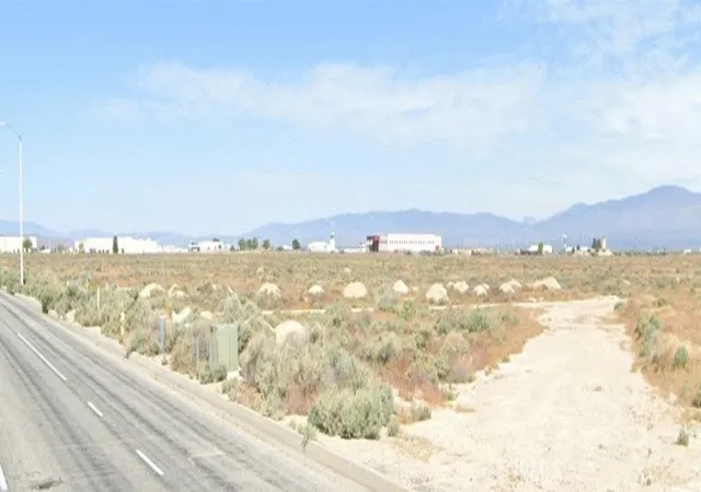 1st image of 0 W Avenue G, Lancaster, CA 93536 | MLS# SW26136288