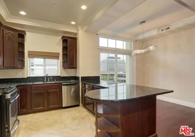 Photo 3 of Condo for sale at 700 S Ardmore Ave #PH1, Los Angeles, CA 90005 | MLS# 26851043 | Listing updated on 2026-07-10
