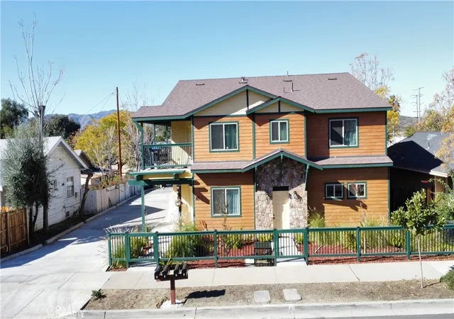 Photo 1 of House for sale at 415 N Main St, Lake Elsinore, CA 92530 | MLS# SW26136020 | Listing updated on 2026-07-16