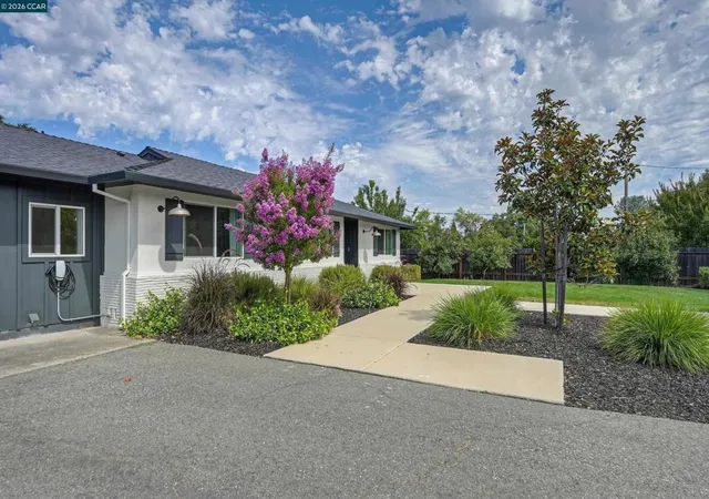 Photo 4 of Sale Pending at 4246 Laird Rd, Loomis, CA 95650 | MLS# 41139277 | Listing updated on 2026-07-01