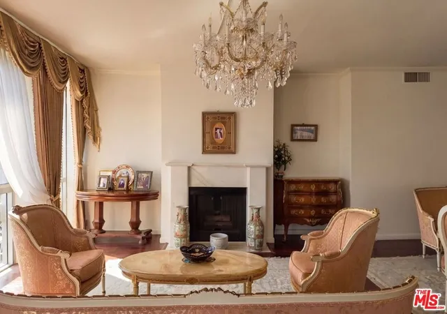 Photo 3 of Condo for sale at 318 N Maple Dr #506, Beverly Hills, CA 90210 | MLS# 26851059 | Listing updated on 2026-10-02