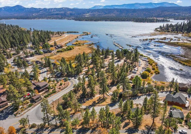 9th image of 39337 Garden Pl, Fawnskin, CA 92333 | MLS# 219149528DA