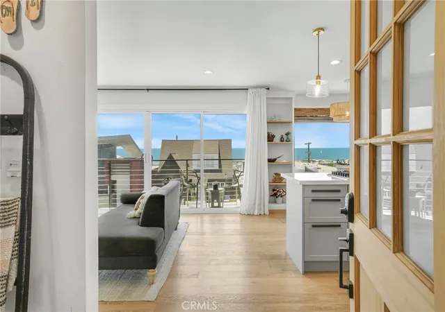 2nd image of 1838 Manhattan Ave, Hermosa Beach, CA 90254 | MLS# SB26136629