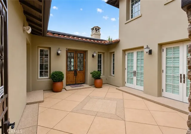 Homes for sale in Calabasas, CA | 3960 Prado De Verde, Calabasas, CA 91302 | MLS# SR26135338