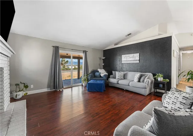 4th image of 15723 Halinor St, Hesperia, CA 92345 | MLS# SR26136635