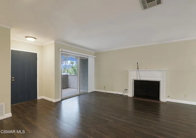3rd image of 2162 Euclid Ave, Camarillo, CA 93010 | MLS# 226002943