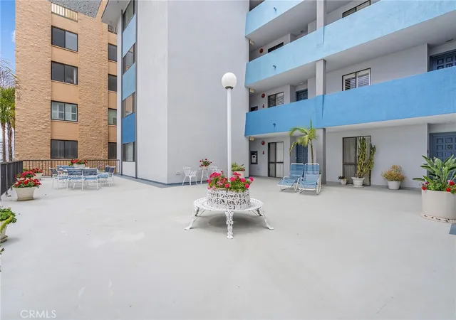 Homes for sale in Redondo Beach, CA | 721 Esplanade, Redondo Beach, CA 90277 | Houzeo