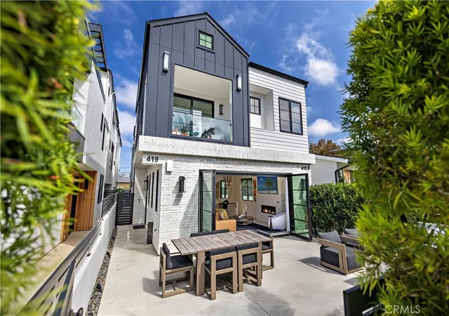Homes for sale in Corona Del Mar, CA | 419 Narcissus, Corona Del Mar, CA 92625 | MLS# NP26136670