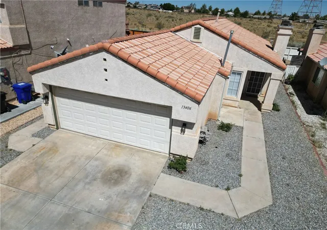 Homes for sale in Victorville, CA | 13406 Fox Run, Victorville, CA 92392 | MLS# HD26136864