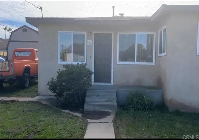 Homes for sale in Imperial Beach, CA | 935 Elm Ave, Imperial Beach, CA 91932 | MLS# PTP2604785