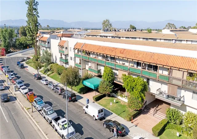 23rd image of 5460 White Oak Ave #E129, Encino, CA 91316 | MLS# SR26130387