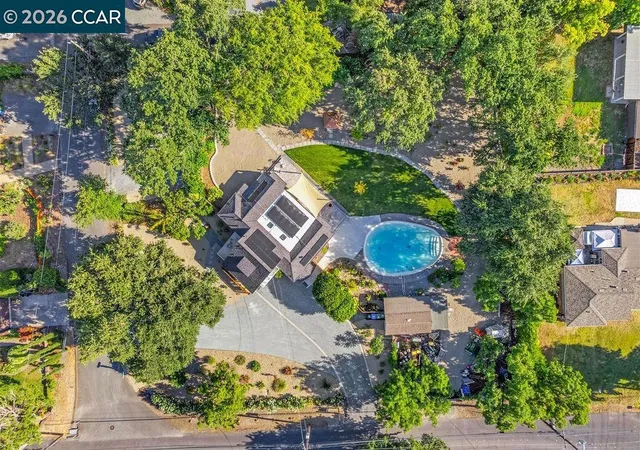 Photo 3 of Sale Pending at 1409 Walden Rd, Walnut Creek, CA 94597 | MLS# 41139308 | Listing updated on 2026-07-07