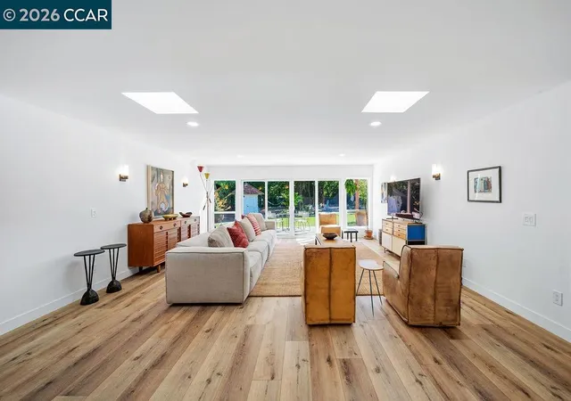 Photo 3 of Sale Pending at 1409 Walden Rd, Walnut Creek, CA 94597 | MLS# 41139308 | Listing updated on 2026-07-07