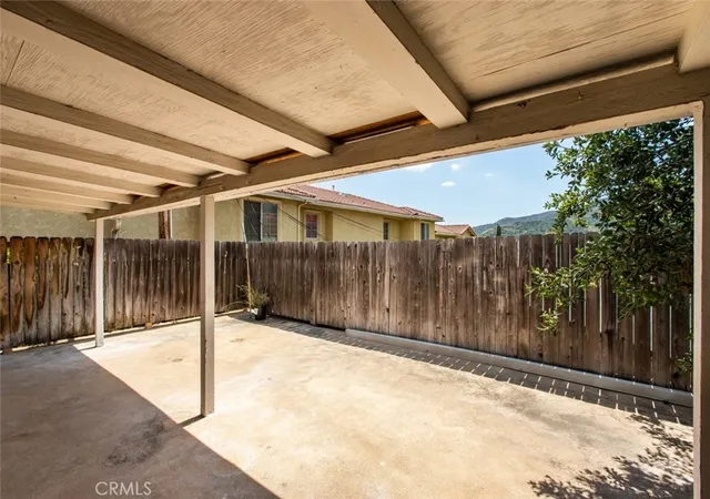 18th image of 2520 Montrose Ave, Montrose, CA 91020 | MLS# GD26136915